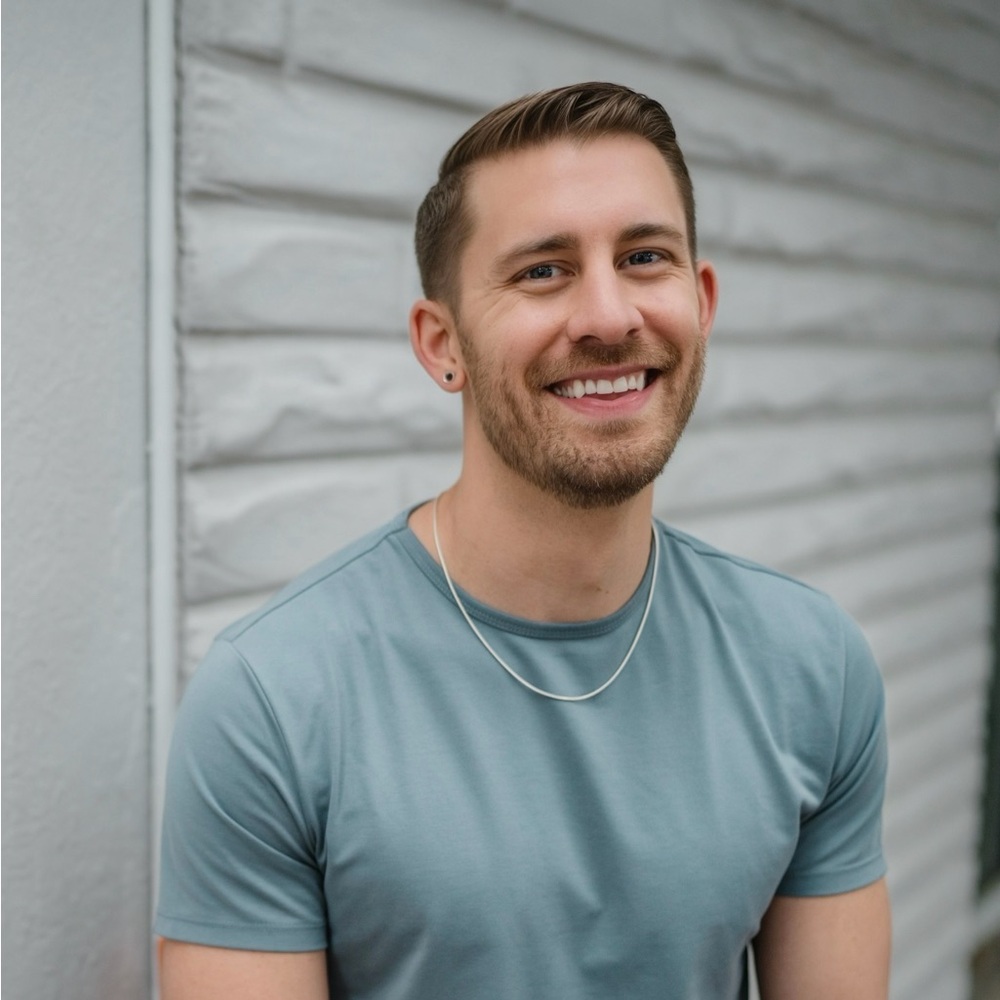 Meet your Posher, Tom